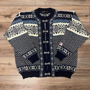 Vtg Nordstrikk Norwegian Wool Cardigan Sweater Blue White Metal Clasp Sz M
